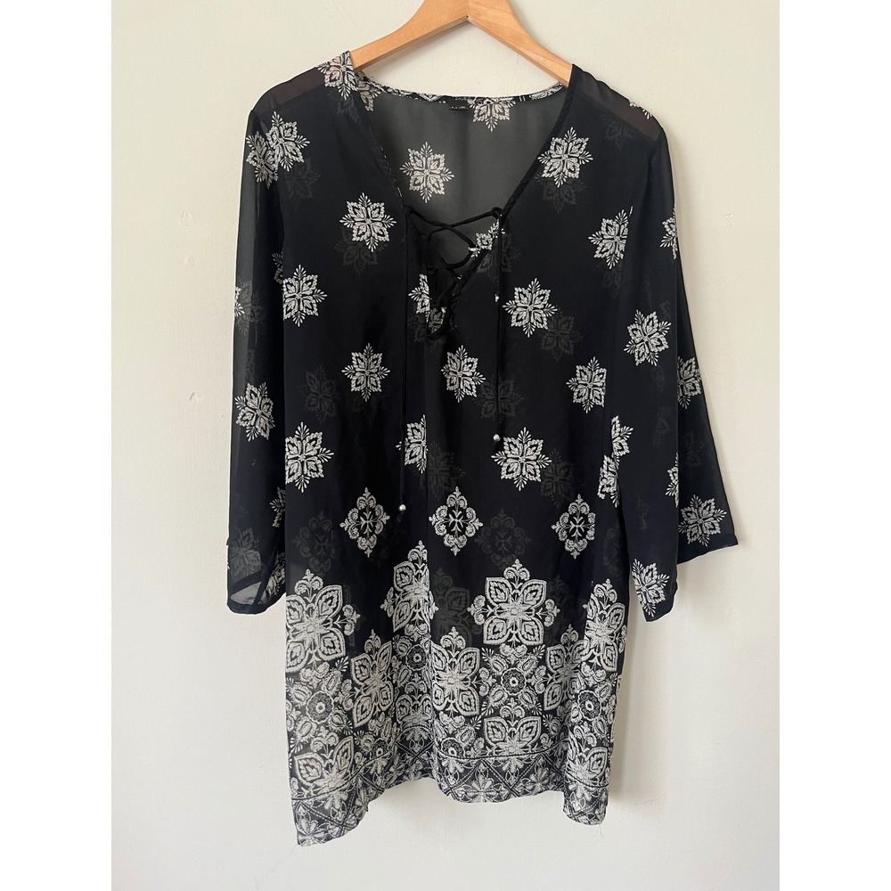 a.n.a A New Approach Black White Medallion Lace Up Chiffon Tunic women L boho